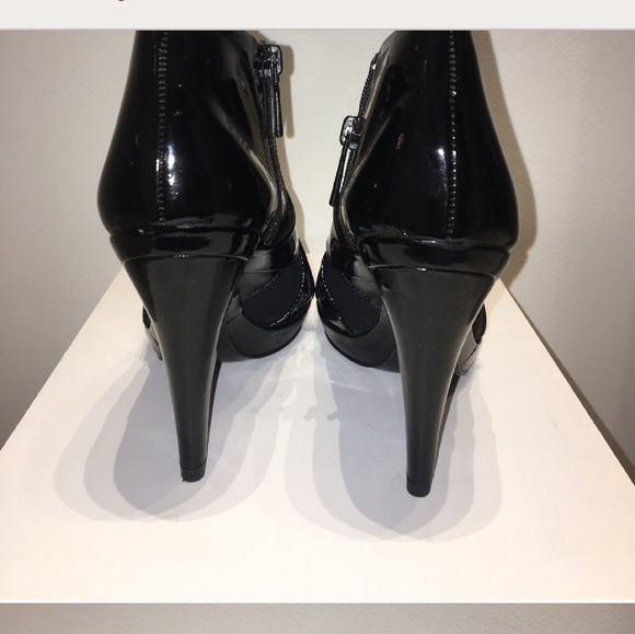 booties - Picture 4 of 5